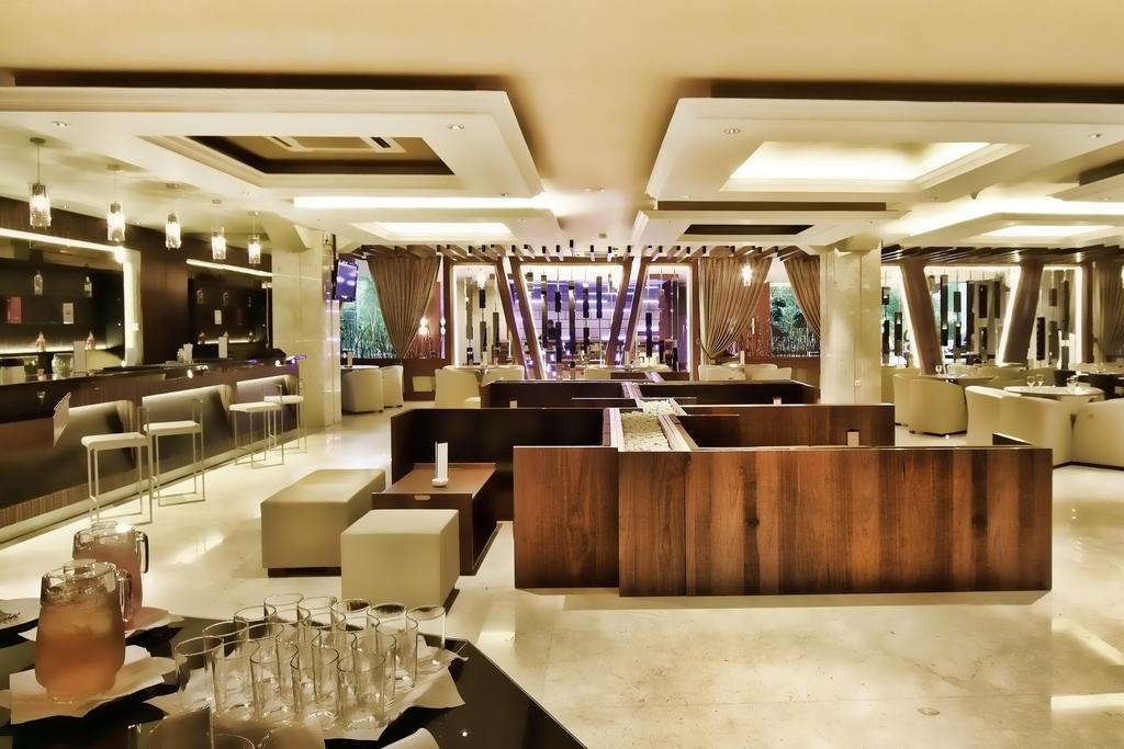 Grand Delta Hotell Medan Eksteriør bilde